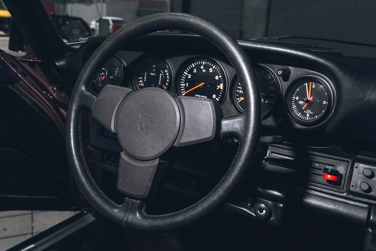 Porsche 911 Carrera 3.0