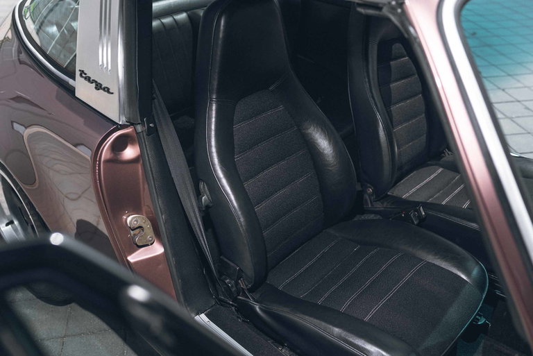 Porsche 911 Carrera 3.0