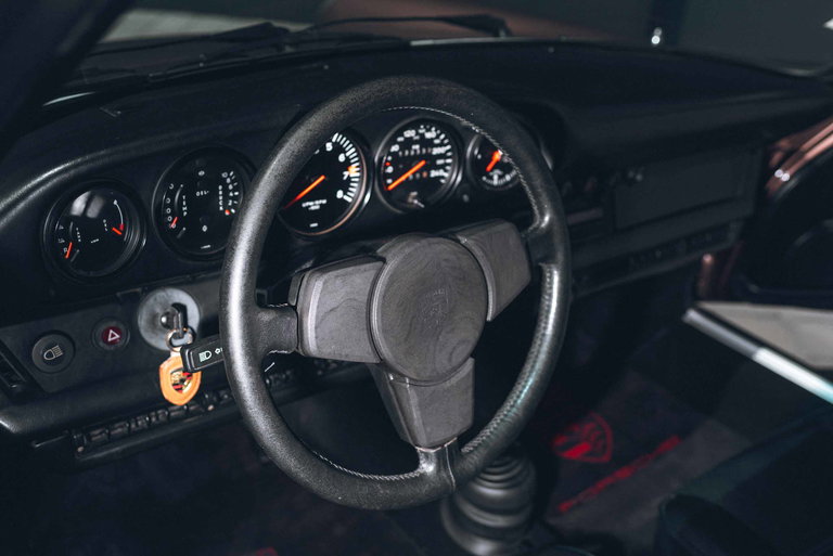 Porsche 911 Carrera 3.0