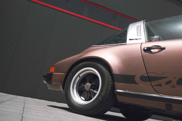 Porsche 911 Carrera 3.0