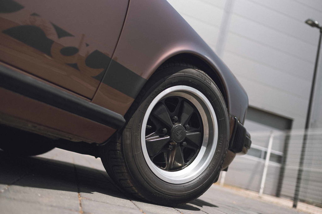 Porsche 911 Carrera 3.0