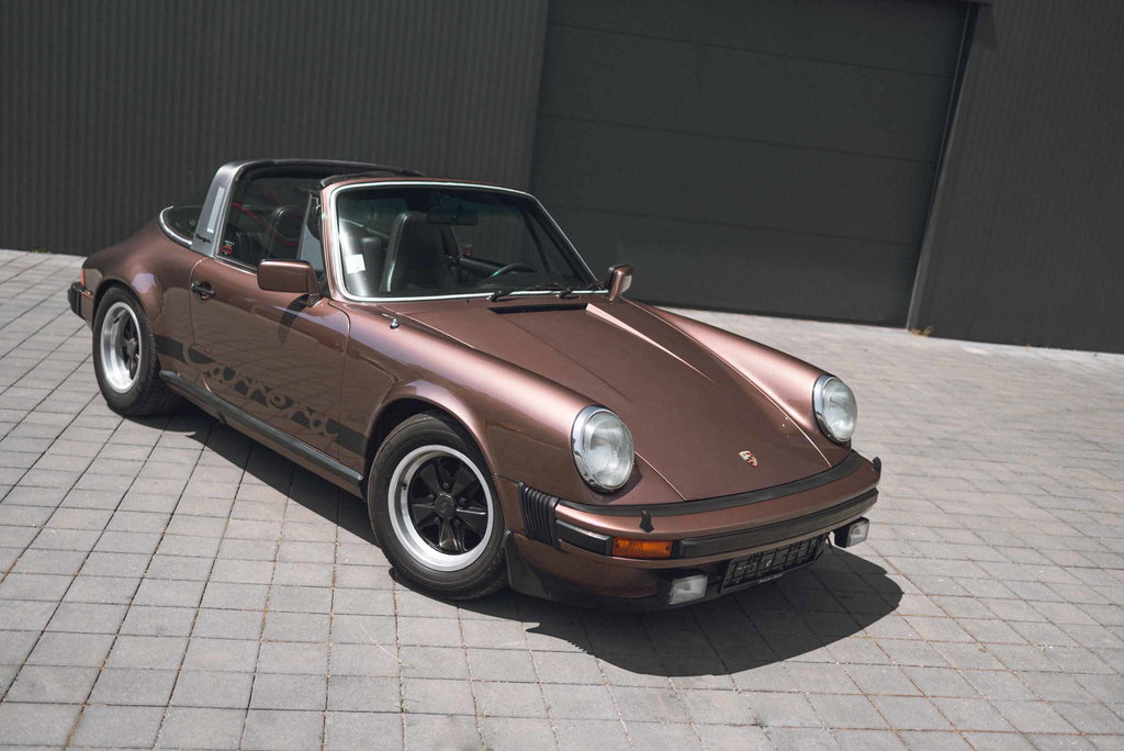 Porsche 911 Carrera 3.0