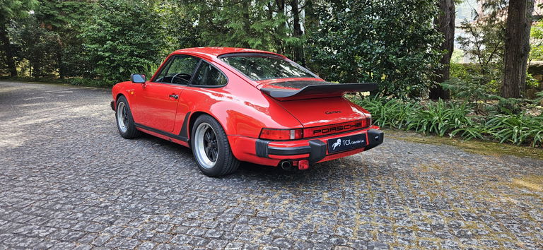 Porsche 911 Carrera 3.2