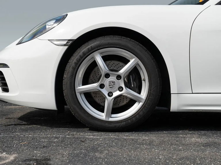 Porsche 718 Boxster