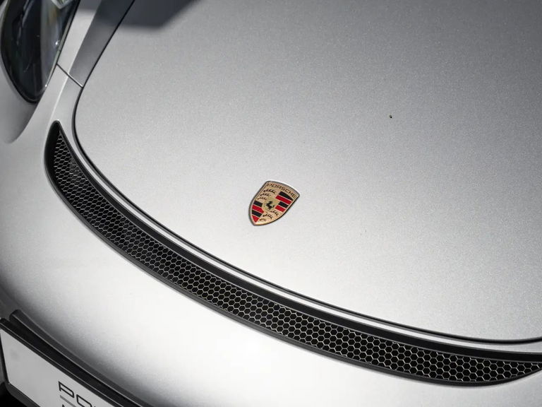 Porsche 718 Cayman GT4