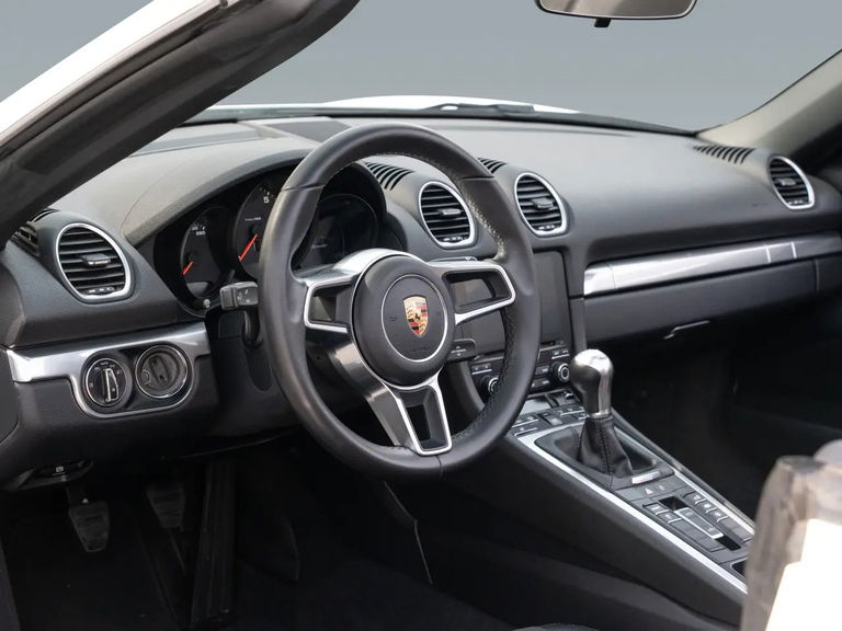 Porsche 718 Boxster