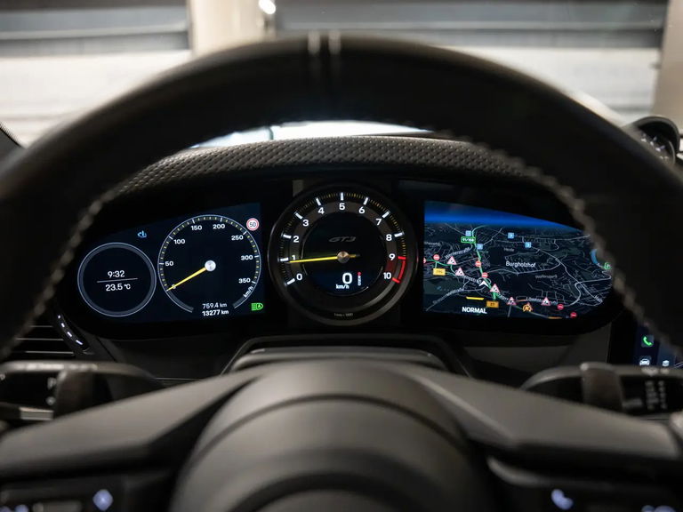 Porsche 992 GT3 Touring