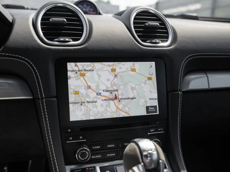 Porsche 718 Cayman GT4