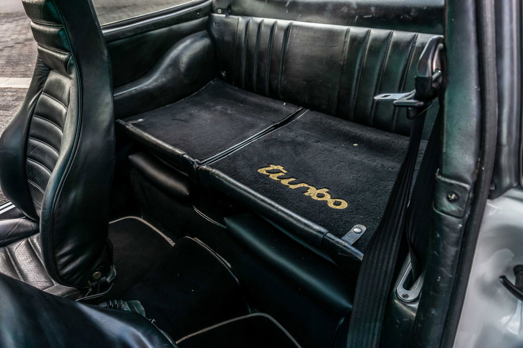 Porsche 911 Turbo 3.3