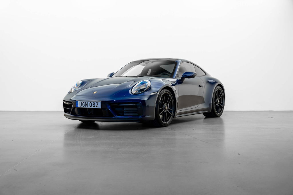Porsche 992 Carrera GTS