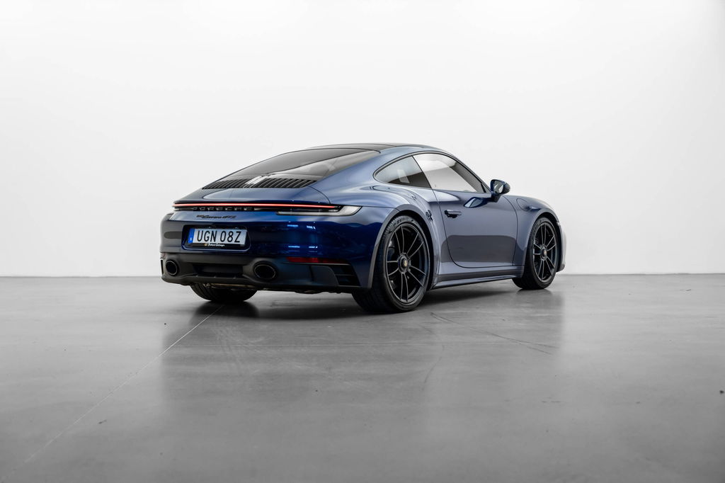 Porsche 992 Carrera GTS