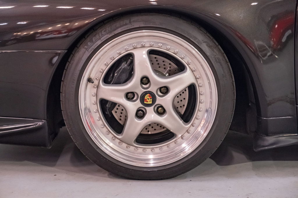 Porsche 993 Carrera 4