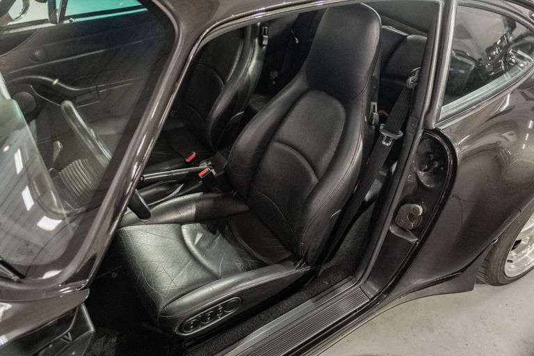 Porsche 993 Carrera 4