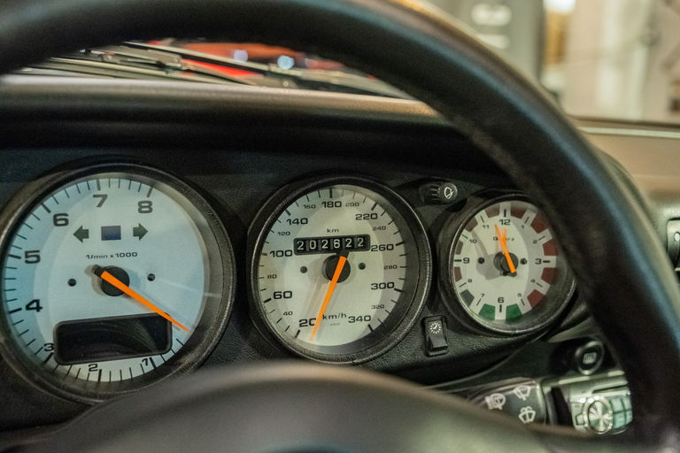 Porsche 993 Carrera 4