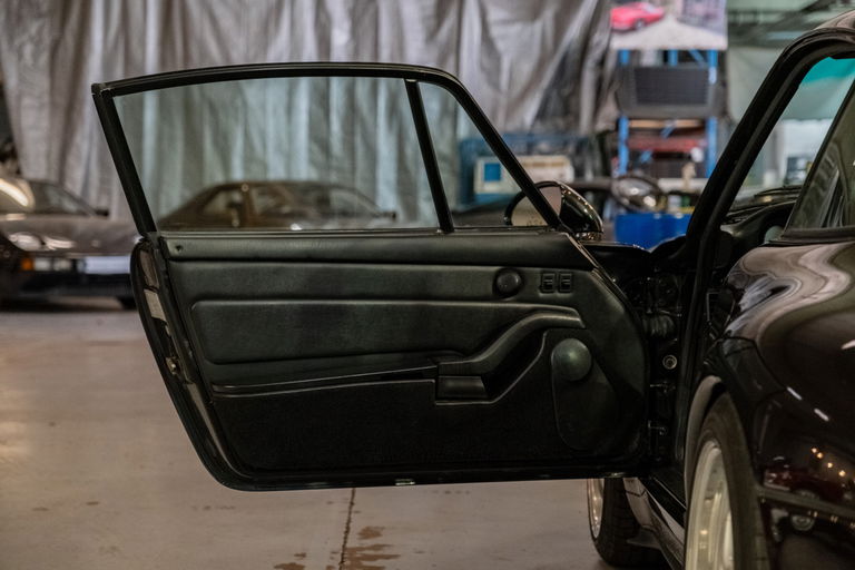 Porsche 993 Carrera 4