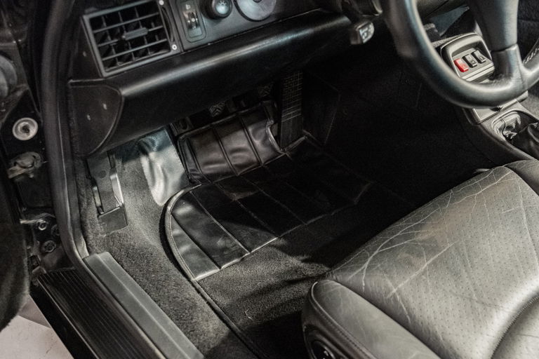 Porsche 993 Carrera 4