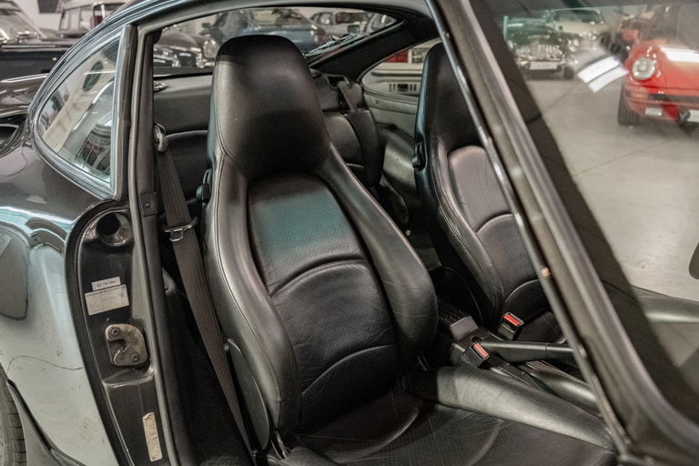 Porsche 993 Carrera 4