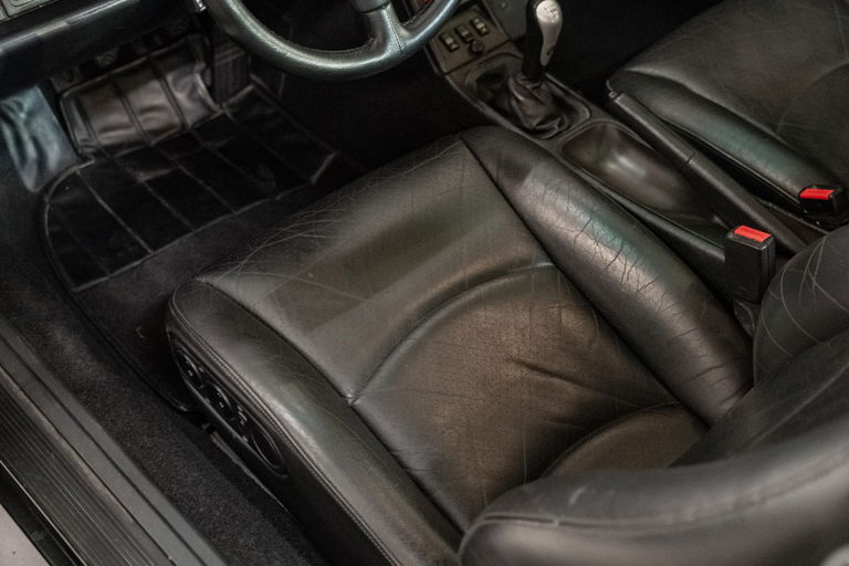 Porsche 993 Carrera 4