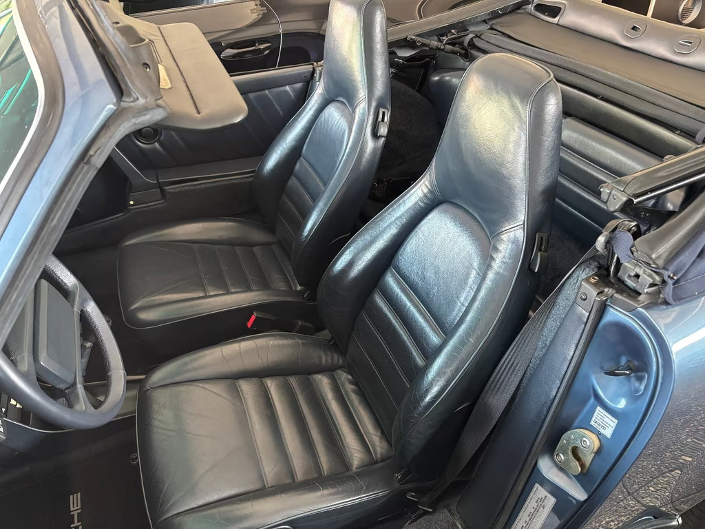 Porsche 911 Carrera 3.2 (US)