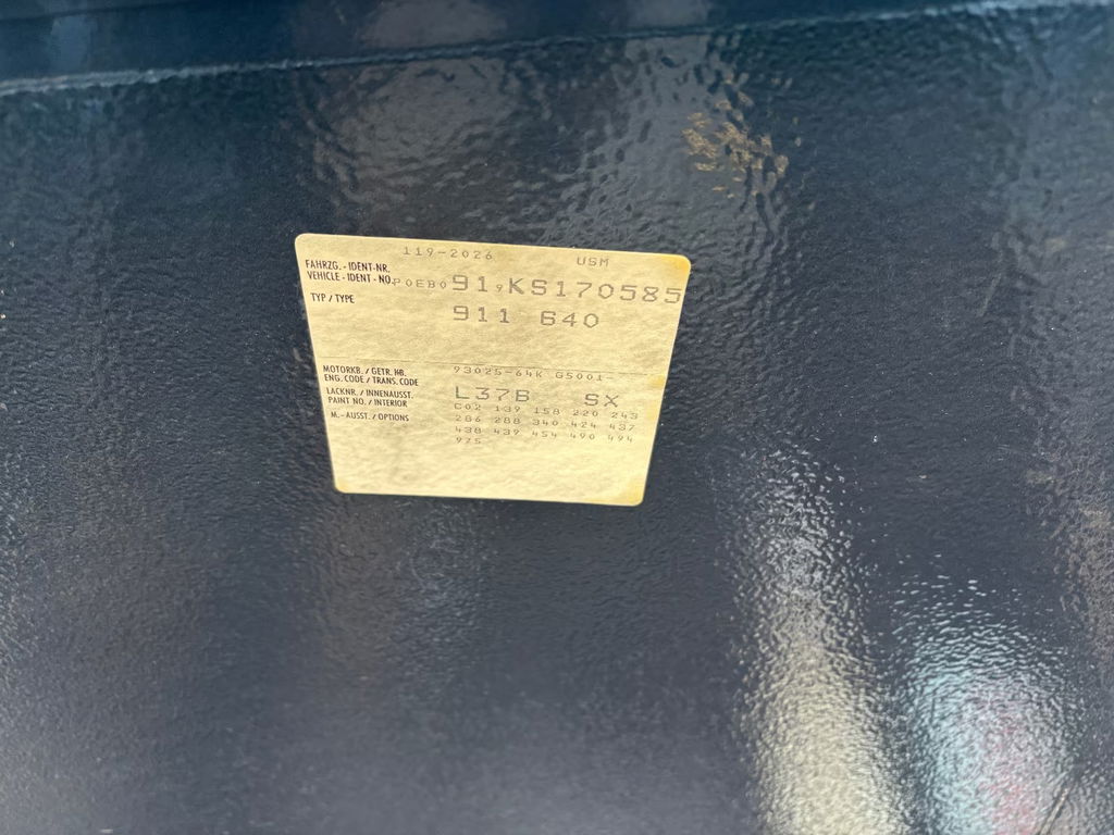 Porsche 911 Carrera 3.2 (US)