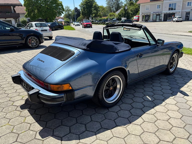 Porsche 911 Carrera 3.2 (US)