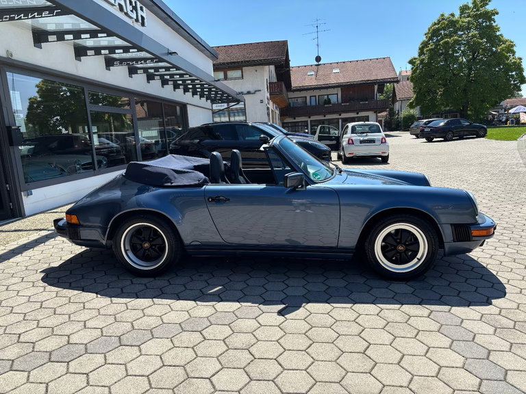 Porsche 911 Carrera 3.2 (US)