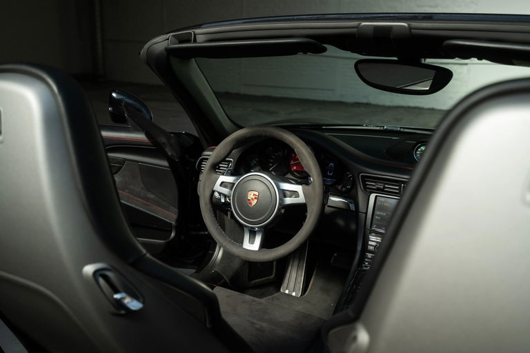 Porsche 991 Carrera GTS