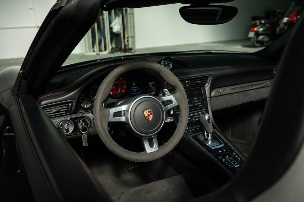 Porsche 991 Carrera GTS
