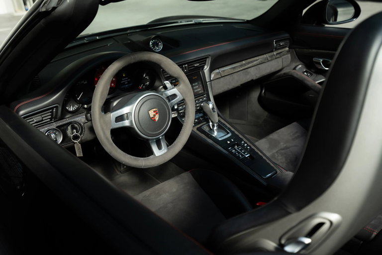Porsche 991 Carrera GTS