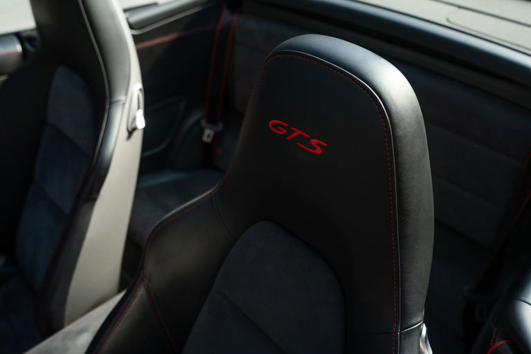 Porsche 991 Carrera GTS