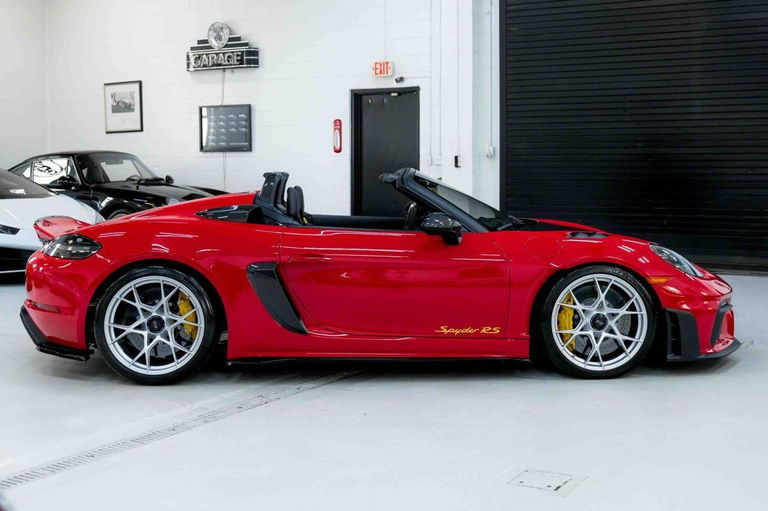 Porsche 718 Spyder RS