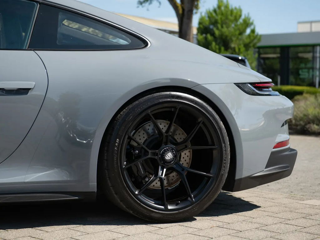 Porsche 992 GT3 Touring