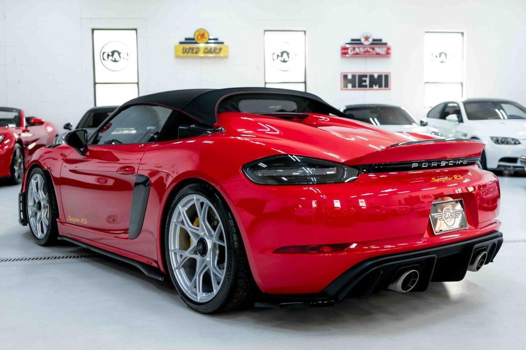 Porsche 718 Spyder RS