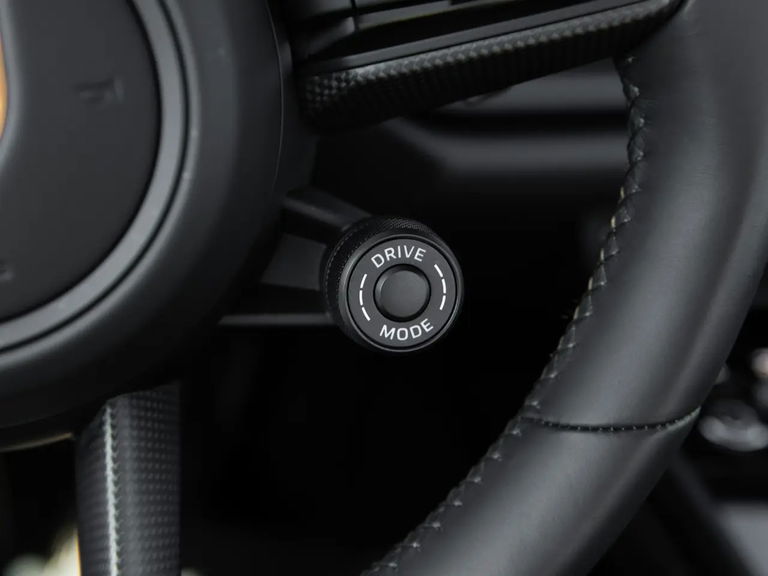 Porsche 992 GT3 Touring