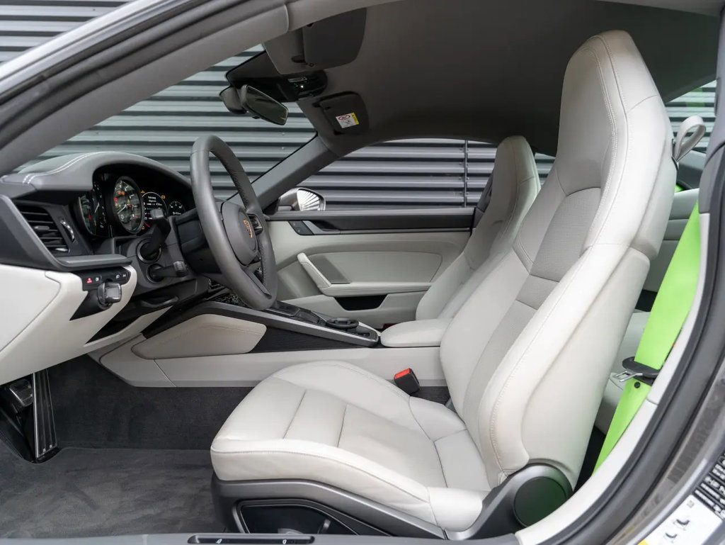Porsche 992 Carrera S