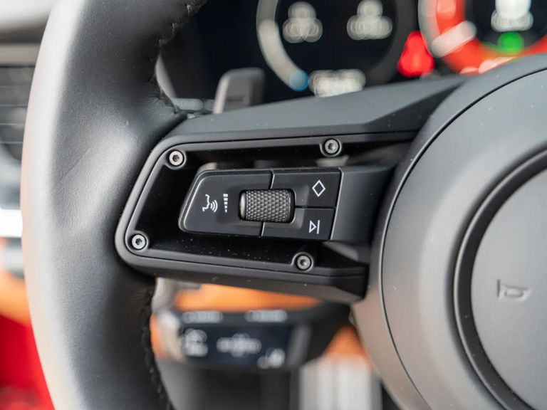 Porsche 992.2 Carrera 4 GTS