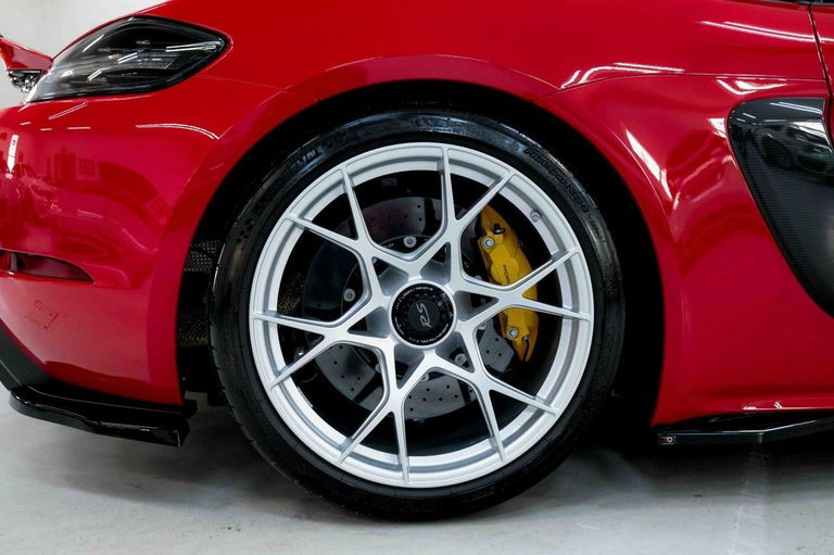 Porsche 718 Spyder RS