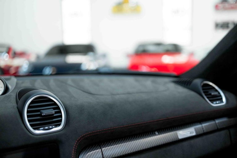 Porsche 718 Spyder RS