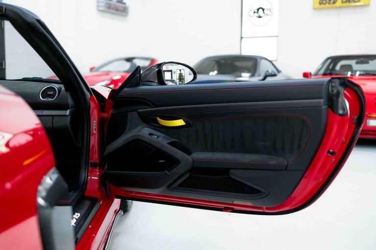 Porsche 718 Spyder RS