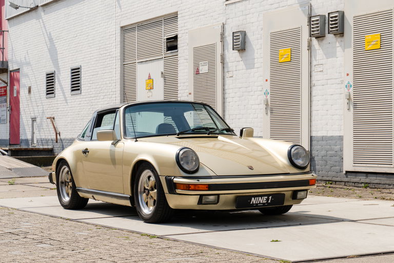Porsche 911 Carrera 3.2 (US)