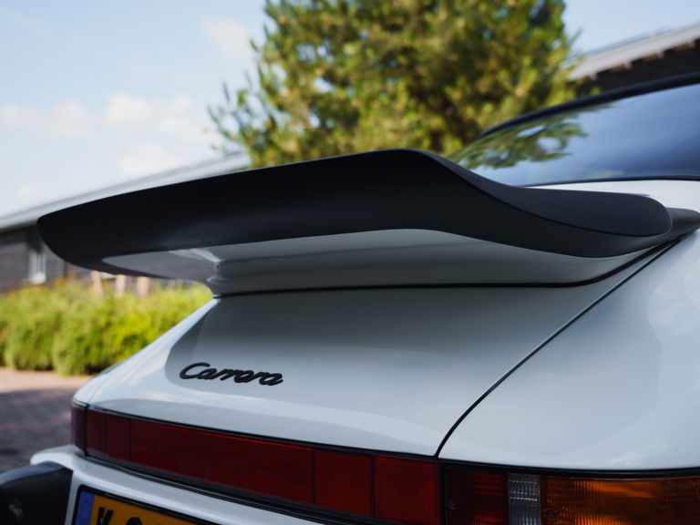 Porsche 911 Carrera 3.2 (US)