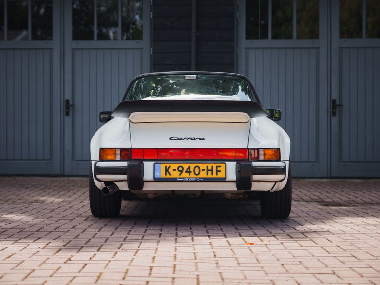 Porsche 911 Carrera 3.2 (US)