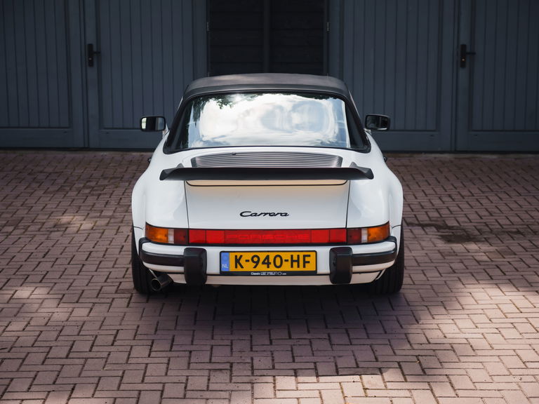 Porsche 911 Carrera 3.2 (US)