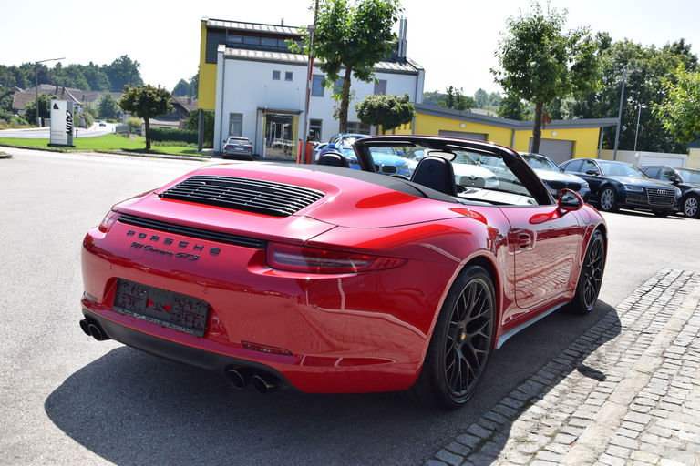 Porsche 991 Carrera GTS
