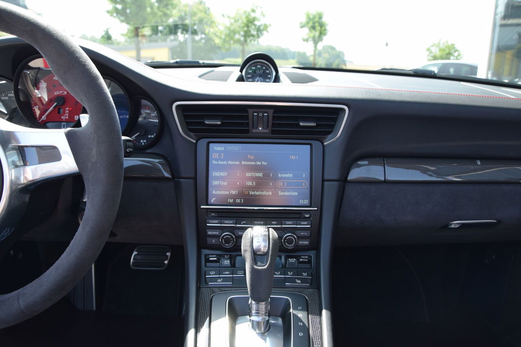 Porsche 991 Carrera GTS