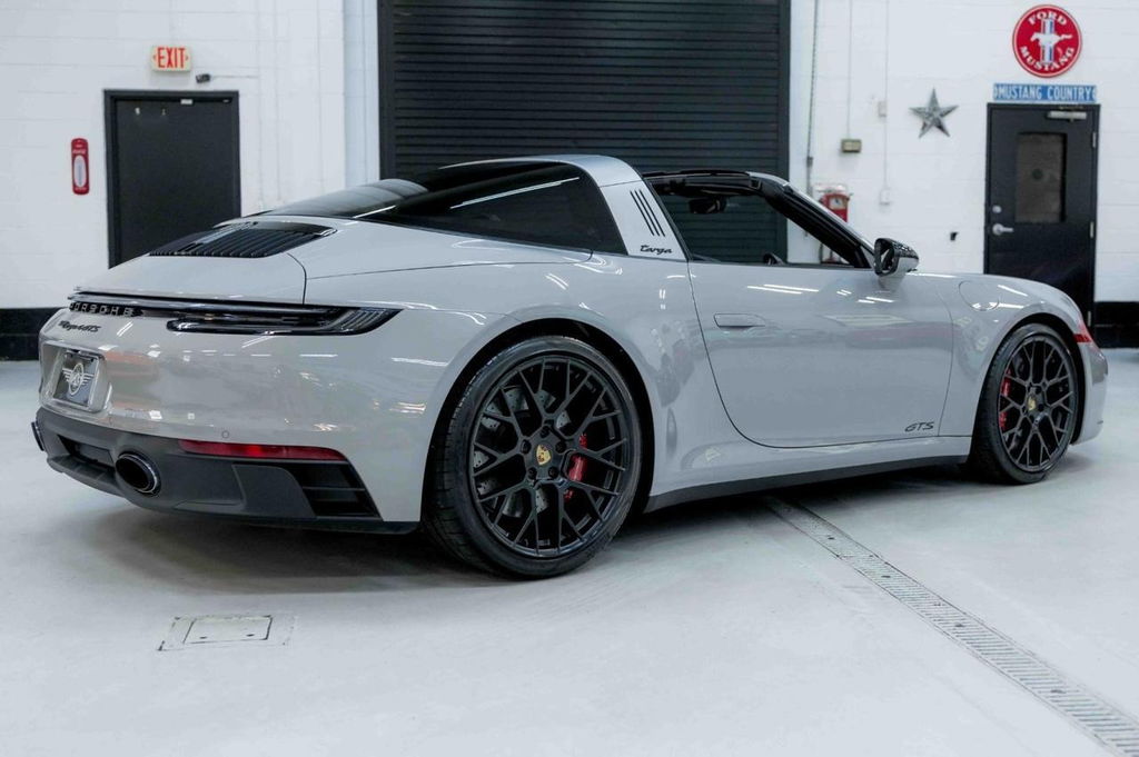 Porsche 992 Targa 4 GTS
