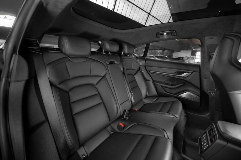 Porsche Taycan Turbo Cross Turismo