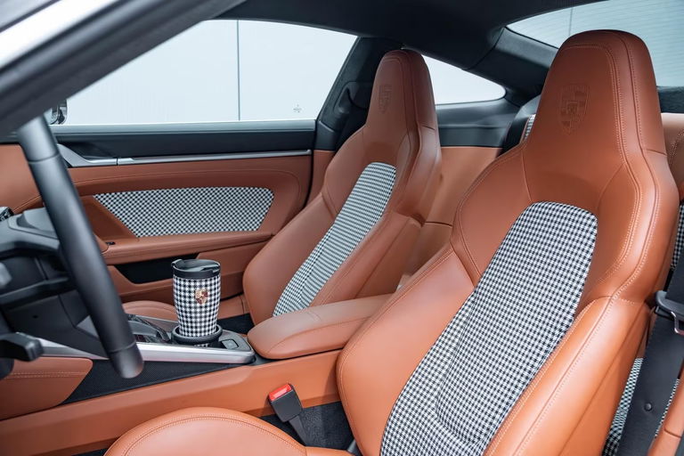 Porsche 992 Sport Classic