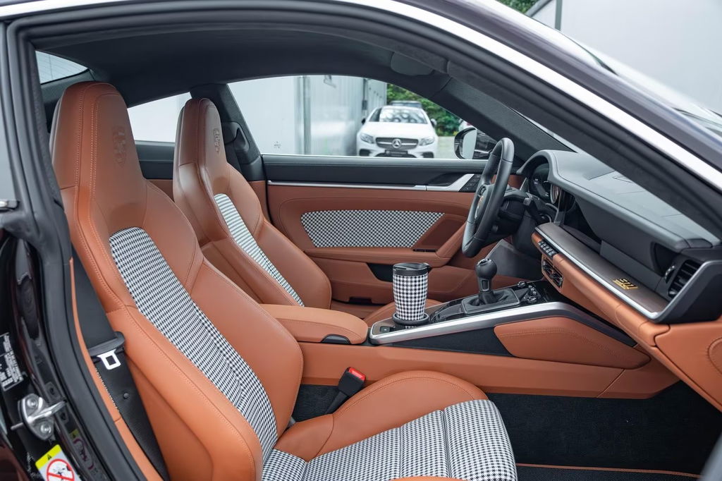 Porsche 992 Sport Classic