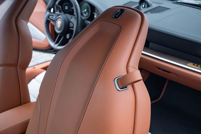 Porsche 992 Sport Classic